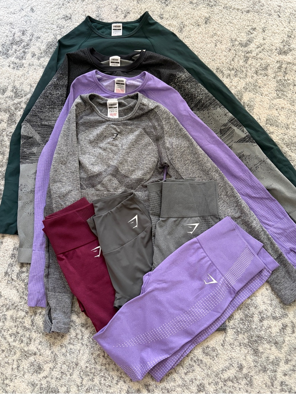 Gymshark Bundle SMALL  (8pcs) Tops & Leggings